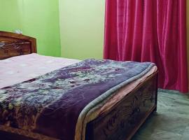 Pari's property, hotel a Chās