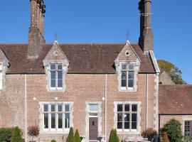 Unique Grade II Luxury Cottage in Rural Dorset, hotell sihtkohas Dorchester