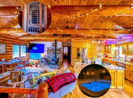 Luxe Spa Cabin: Hot Tub + Sauna + Fire, hotel v destinaci Pewaukee
