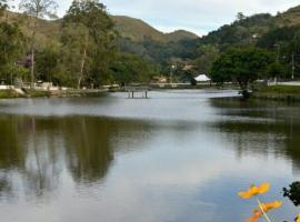 Kitinet aconchegante, Hotel in Estação Inhoaíba