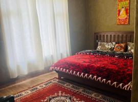 Kuku homestay, Hotel in Kaza