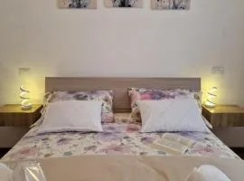 Daisy, Loggiadeifiori - cozy apartment in como