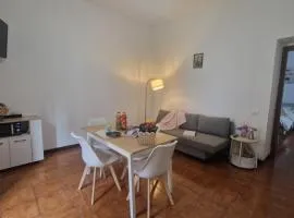 Daisy, Loggiadeifiori - cozy apartment in como