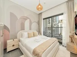 Royal Vista - Stunning 1BR apartments with 5 Star Amenities