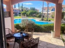 BestBeach Regina Gardens Quiet Terrasa