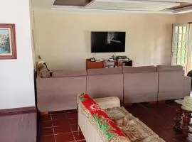 Casa Compartilhada na CBF, granja comary