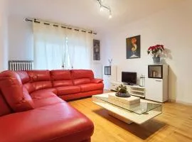 Maison chaleureuse près de Béning-lès-Saint-Avold avec jardin