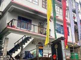 Road side inn、ラチェンのホテル