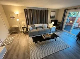 Relaxing Ducks Hang Out Haven 2 bed 1 bath and BBQ