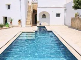 Boutique Heritage Property with Pool - The Art of Leo