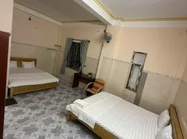 Khách sạn Hoàng Cung 2