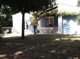Maison Oléron 3 pièces, 4 pers, animaux acceptés, parking - FR-1-246A-335, hotel a Dolus-d'Oléron