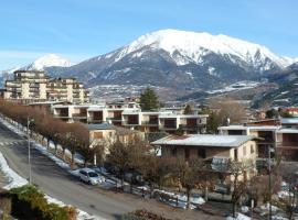 Aux Aurores, hotel v mestu Embrun