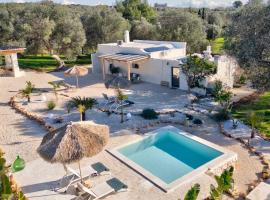 Lamia Luna - Pool, Outdoorküche und Olivenhain, hotel a Villa Castelli