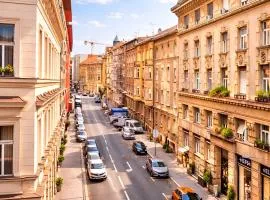 Palmotić Heritage Suites - Main Square - Free Parking