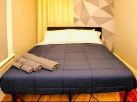 Modern Buffalo Stay Near Falls