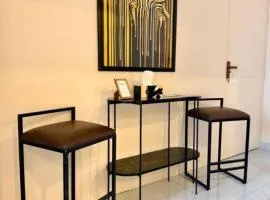 Gourmet Getaway Petite by Jannat Vacation Rentals