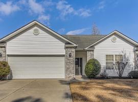 Pool Access and Pond Views Longs Home Near Golf!, Hotel in Longs