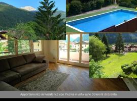 Charming three-room apartment in the Brenta Dolomites, Hotel in Carisolo