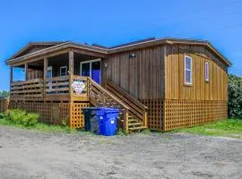 Waterfront, Dog-Friendly House w/Free WiFi, Water Views, Central AC, Private W/D