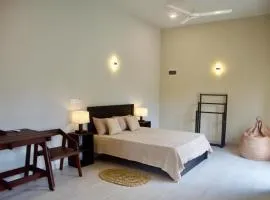 New Apartment 5 min from Hiriketiya Beach