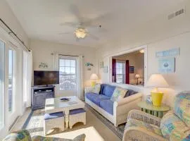 Warm and friendly home in beachfront property- pool, hot tub & central AC