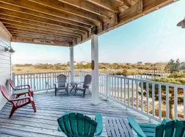 Waterfront Family Condo w/ Free WiFi, Shared Pool, Private W/D, Water Views