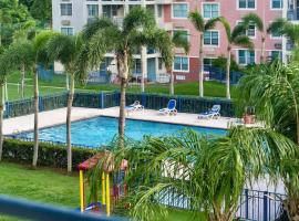 Serenity Beach Vibe stay in Costa Brava Ceiba, hotel i Ceiba