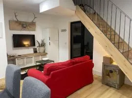 Cosy nap under the Paps