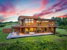 Hillsdale Lakeside - Lake Access, Balcony & BBQ