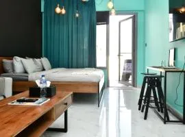 Industrial Chic Apartment Near AUH airport and Yas Island 2