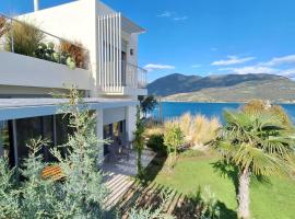 Physis Fokida, hotel a Eratini