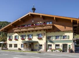 Reitsamerhof - Zimmer & Apartments、ヴェルフェンのホテル