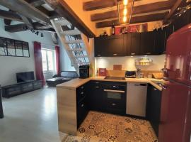 Appartement en centre-ville avec vue sur la Seine, hotel ad Andrésy