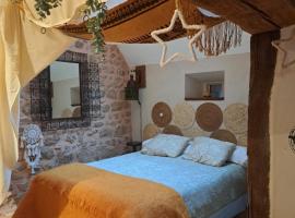 Maison la Bambine Chambre voyage, hotel in Ozolles