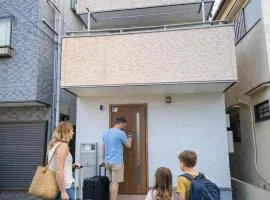 Japanese style single-family house, three floors, 75 square meters, three bedrooms and one living room