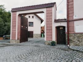 Příjemné ubytování na farmě, khách sạn ở Semněvice