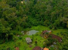 Drop House Hostel, Hotel in Ubatuba