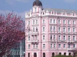 Chorminor Heritage 100 m to Bukhara Old Town Black Friday from February till December, hótel í Buxoro