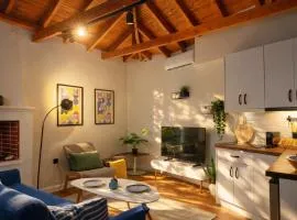 Comfy House in Old Town Xanthi - Meno Homes 8