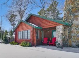 Waterfront Cottage: Family Getaway at Lake Huron!