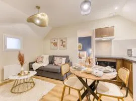 la suite indigo 4 personnes 3 lits bureau fibre proche gare de compiegne