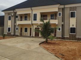 Nathy luxury homes, מלון באוורי