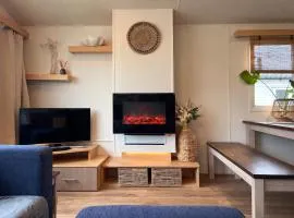 Rockley Park - Coral