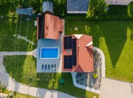 Villa Brusiana with heated pool