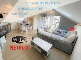 Cocon cosy en bord de rivière, hotel di Morez