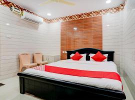 Hotel O Aroma Classic Near Nampally Main Railway station, hotel Haidarábádban