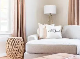 Lighthearted Family Friendly Downtown River Views