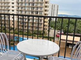 Condo near airport โรงแรมในAgus