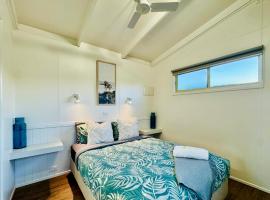 喀納斯達大篷車假日公園，拉伊的飯店